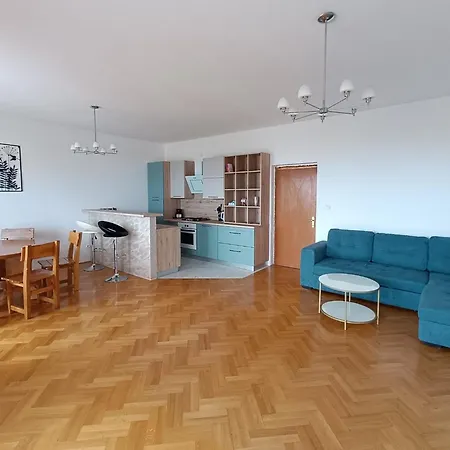 Apartment Lo - With Swimming Pool Split