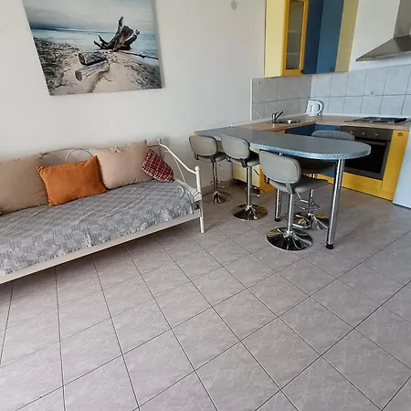 Lo - With Swimming Pool Apartment Split