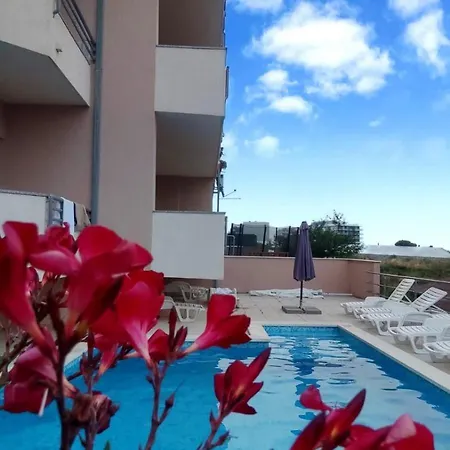 Lo - With Swimming Pool Apartment Split