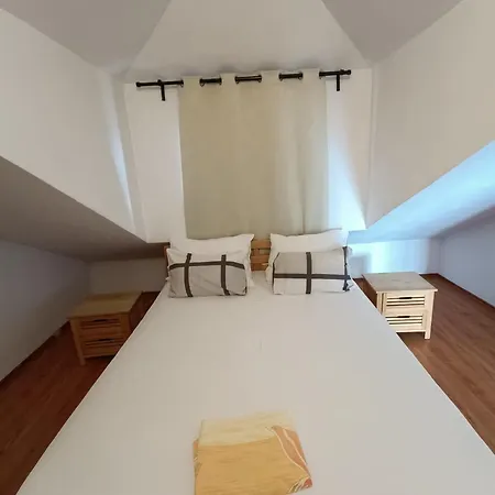 Apartment Lo - With Swimming Pool *