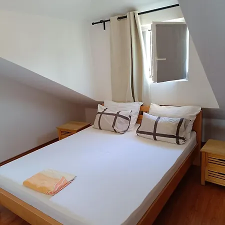 Lo - With Swimming Pool Apartment Split
