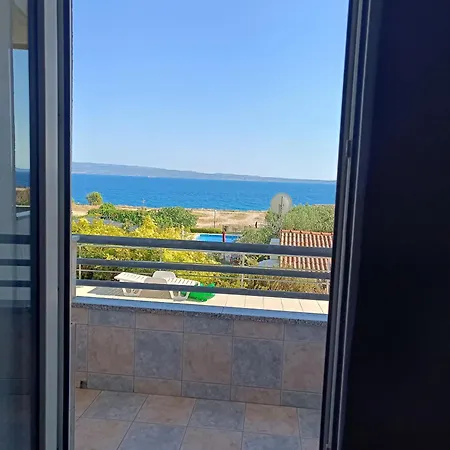 Lo - With Swimming Pool דירה *
